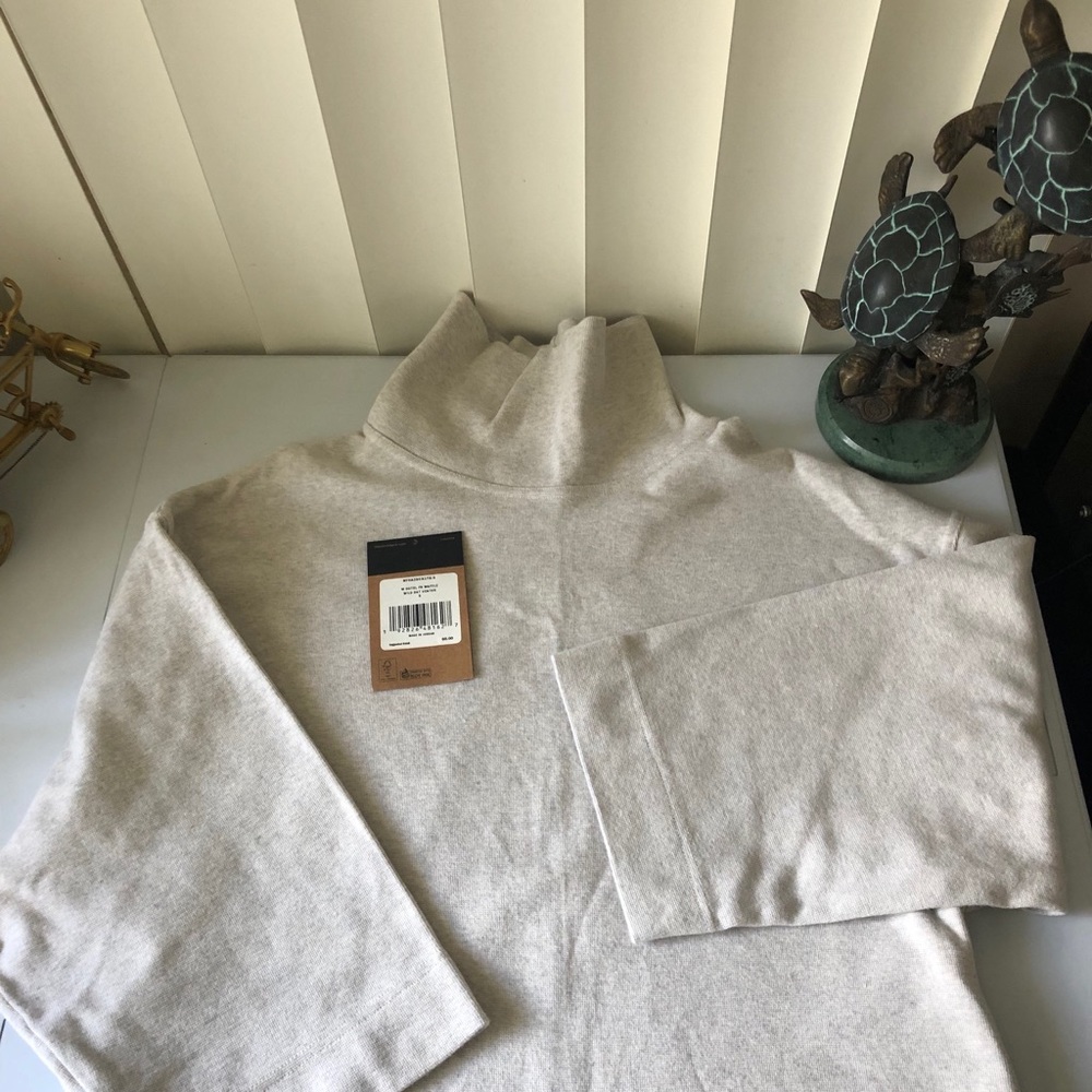 North Face Outerlands Funnel Neck Waffle Top Size S